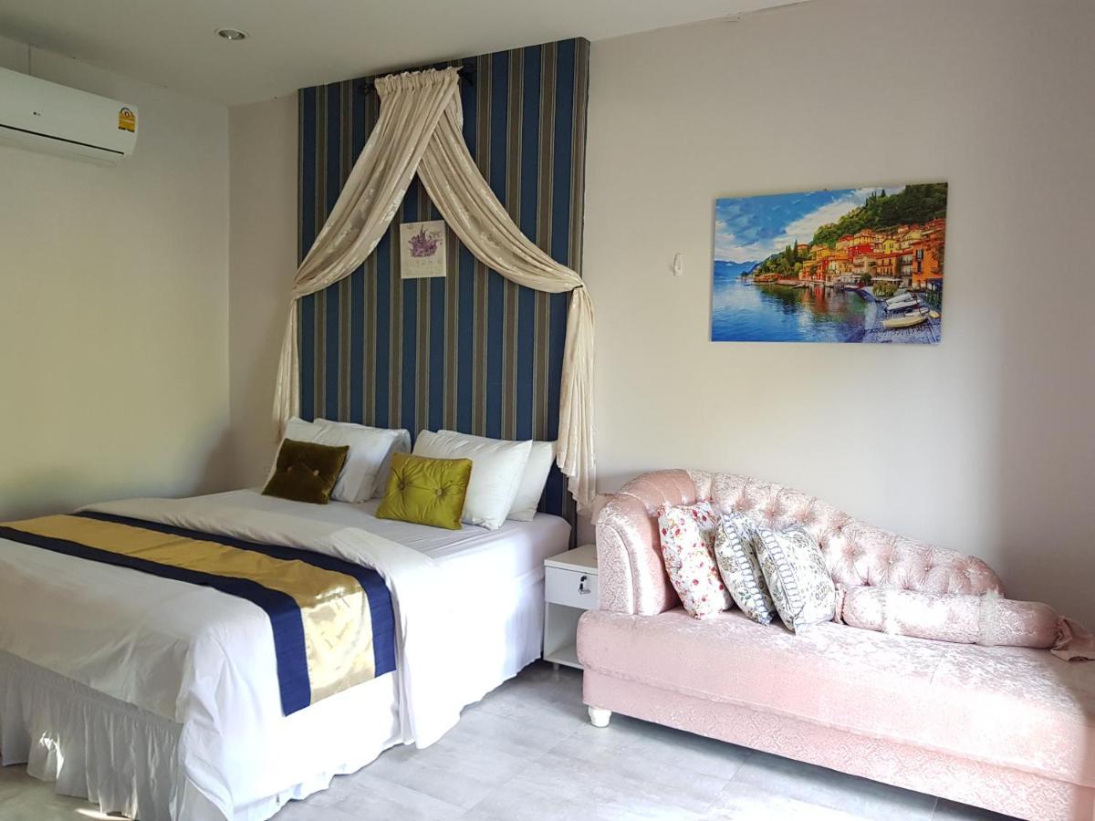 Nadee Resort 우돈타니 외부 사진