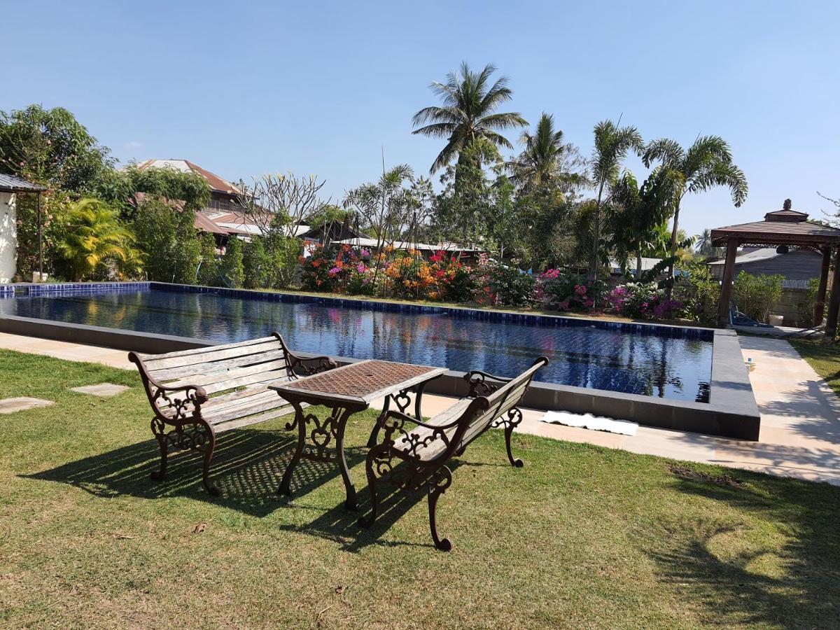 Nadee Resort 우돈타니 외부 사진