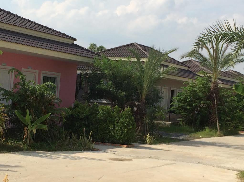 Nadee Resort 우돈타니 외부 사진